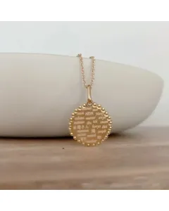 Collier Maman du Monde d'Ilado, id&eacute;e cadeau f&ecirc;te des m&egrave;res, finition or jaune 18 carats